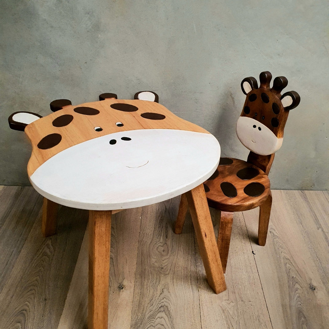 NNEDSZ Giraffe Table + Chair Set